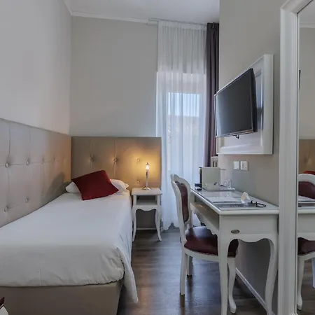 Hotel Degli Oleandri 3*